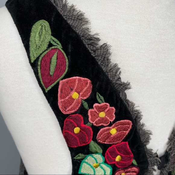 Free People Rare Grey Asymmetric Tunic Tank Velvet Embroidered Size Small - Picture 9 of 13